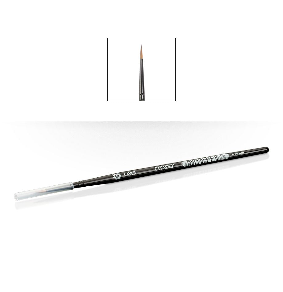 Citadel - Medium Layer Brush - Citadel Medium Layer Brush with fine pointed bristles and black handle with white text.