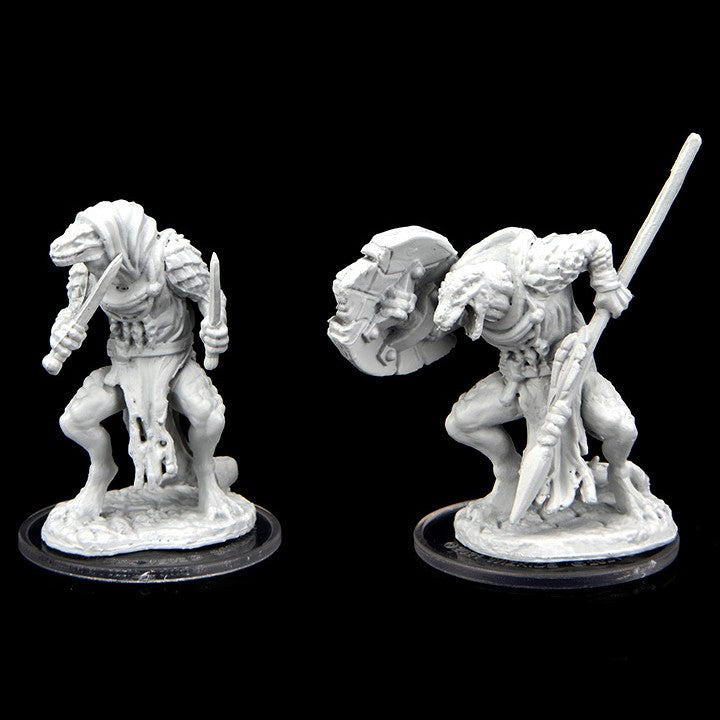 Critical Role Mini: Kuul'Tevir Javelineer & Assassin - Unpainted miniature of Kuul'Tevir Javelineer and Assassin with spear, shield, and detailed armor on black bases.