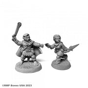 Halfling Ranger and Rogue - Unpainted gray resin miniature of a halfling ranger holding a club and a halfling rogue crouching with a dagger, both on.