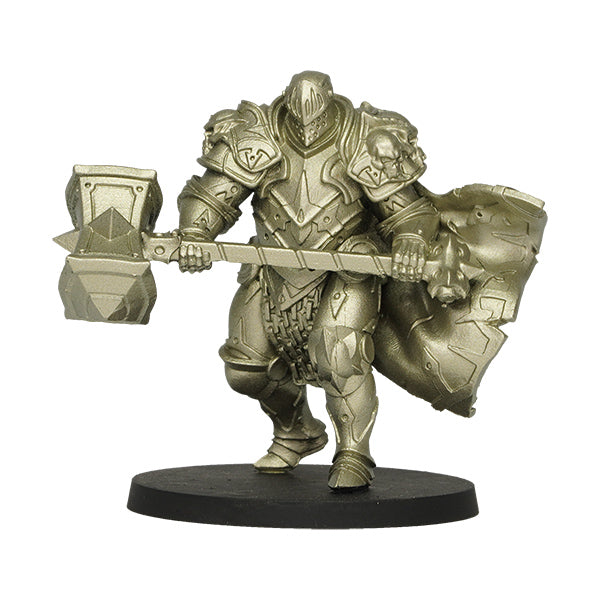 Vallejo True Metallic Metal Light: Aged Metal (18ml) - Miniature knight figurine painted in metallic aged steel color, holding a large hammer and shield on a round base.