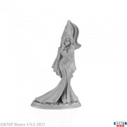 Gisele the Sorceress - Gray resin miniature of a sorceress wearing a flowing gown with raised arm and detailed headpiece.