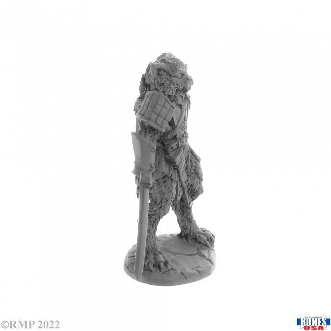 Catfolk Fighter, Mal - Gray unpainted miniature of a catfolk warrior holding a sword and wearing layered armor.
