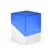 Ultimate Guard Boulder 100+ Synergy - Blue/White - Rectangular card storage box with a matte blue top and white base, designed for protecting trading cards.