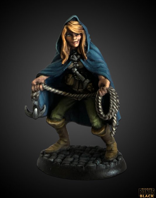 Daschelle, Female Rogue - Female fantasy rogue figurine with hooded cloak, leather armor, and coiled rope in hand.