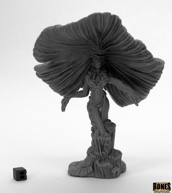 Fungal Queen - Dark fantasy miniature of a queen figure emerging from the base with large, textured mushroom cap overhead.