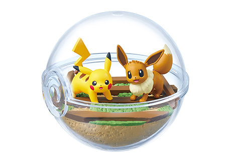 Re-Ment Pokémon Terrarium Collecion 13 Series Blind Box - Individual - Clear plastic terrarium sphere containing miniature Pikachu and Eevee figures on layered soil and grass terrain.