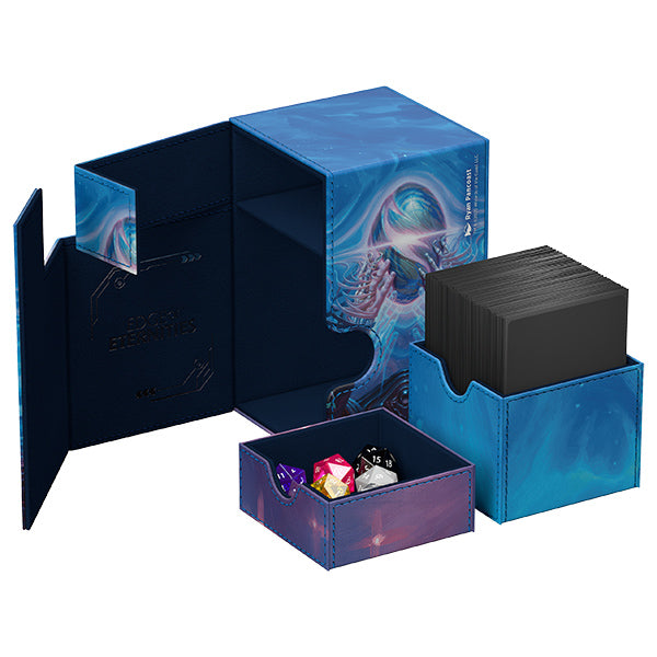Ultimate Guard Flip´n´Tray 100+ Deck Case: Magic the Gathering: Edge of Eternities - Blue rigid deck case with cosmic swirl design, black card divider, and removable dice tray with dice.