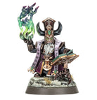 Warhammer Age of Sigmar - Helsmiths of Hashut - Daemonsmith (PREORDER) - Warhammer figure of Daemonsmith with tall horned helmet, purple and gold robes, and green flame in right hand, holding a.