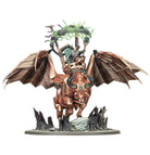 Warhammer Age of Sigmar - Helsmiths of Hashut - Urak Taar the First Daemonsmith (PREORDER) - Detailed Warhammer Age of Sigmar miniature featuring a bronze mechanical daemon with large bat-like wings, a crowned armored