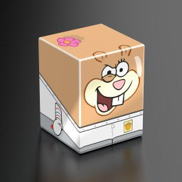 Squaroes - Boulder 100+ - SpongeBob SquarePants - Sandy - Cube-shaped deck box featuring cartoon character Sandy Cheeks from SpongeBob SquarePants with tan and white colors and.