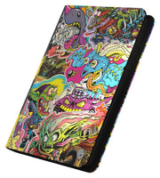 Ultimate Guard: Zipfolio 360 Xenoskin Magic: The Gathering - Aetherdrift- Revved-Up Racers - Colorful card binder featuring vibrant, detailed fantasy creature artwork with a black zipper edge.