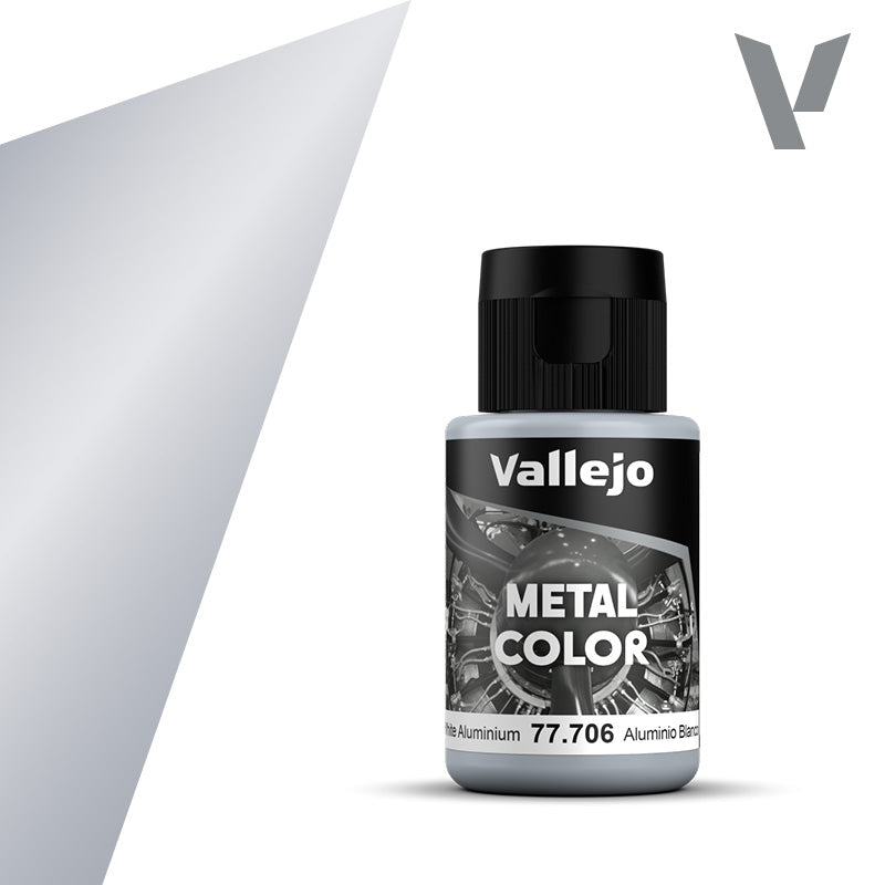 Vallejo Metal Color: White Aluminium (32ml) - Small bottle of Vallejo Metal Color paint in white aluminum with black screw cap and detailed label.