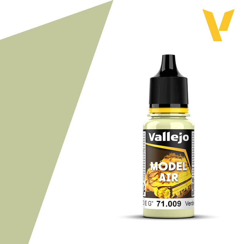 Vallejo Model Air: Eau de Nil Duck Egg Green (18ml) - 18ml Vallejo Model Air paint bottle in matte Eau de Nil duck egg green with black dropper cap.