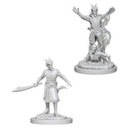 Dungeons & Dragons : Nulzer's Marvelous Minis: Male Tiefling Warlock W6 - Unpainted gray resin miniature of male tiefling warlock with horns, cloak, and curved sword, standing on a textured base.